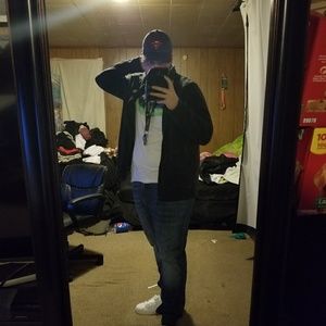 Meet your Posher, Kenneth